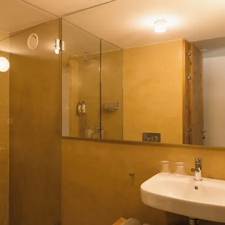 Jam Szálloda