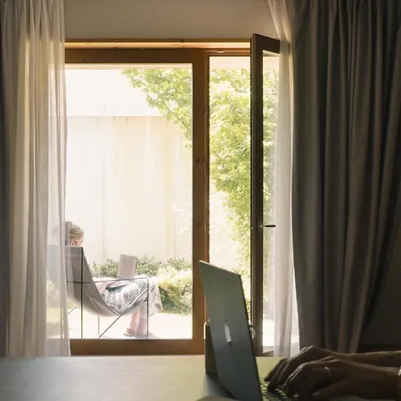 Outsite Mouco Hotel
