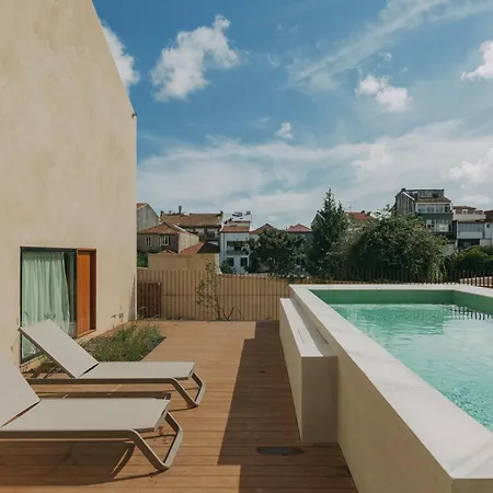 Outsite Mouco 4* Porto