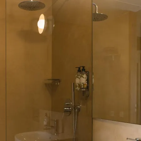 Outsite Mouco Szálloda 4*